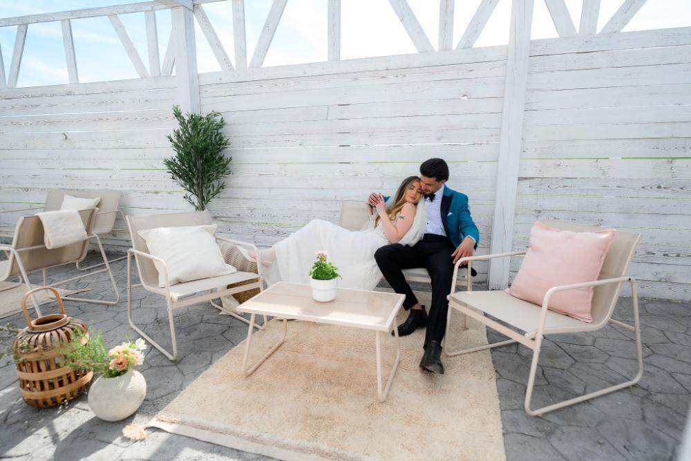 Lounge exterior